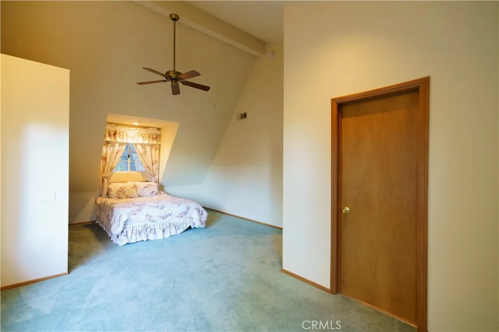 27381 Cottonwood Lane Lake Arrowhead, CA 92317