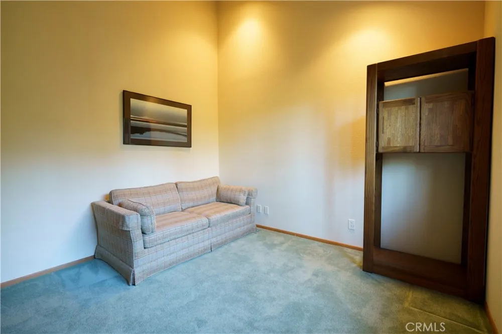 27381 Cottonwood Lane Lake Arrowhead, CA 92317
