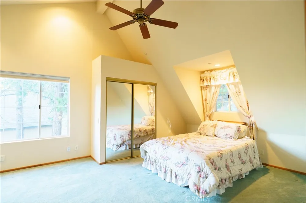 27381 Cottonwood Lane Lake Arrowhead, CA 92317
