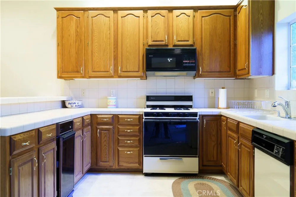 27381 Cottonwood Lane Lake Arrowhead, CA 92317