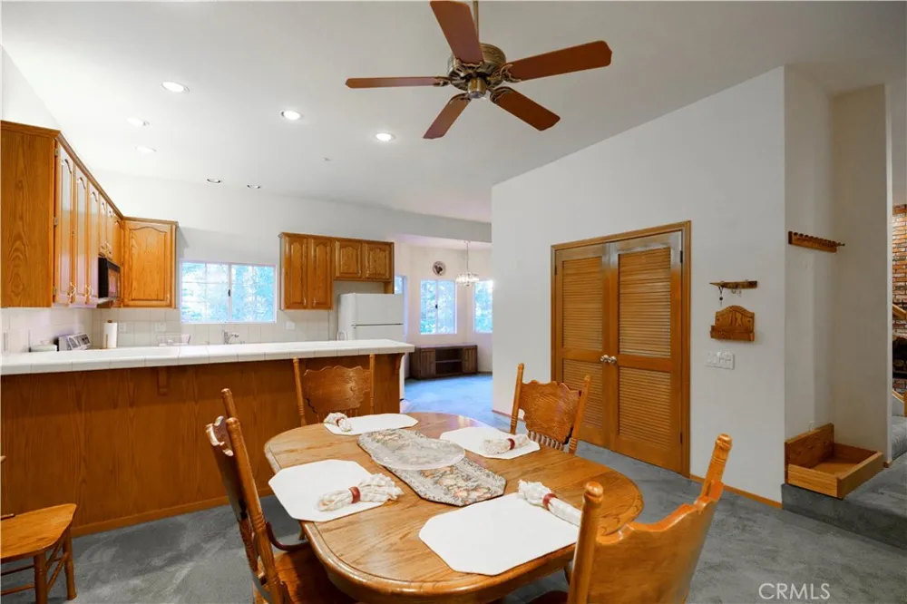 27381 Cottonwood Lane Lake Arrowhead, CA 92317