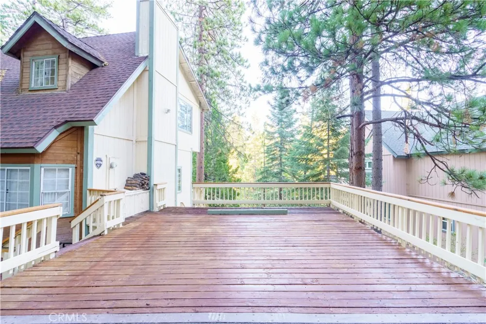 27381 Cottonwood Lane Lake Arrowhead, CA 92317