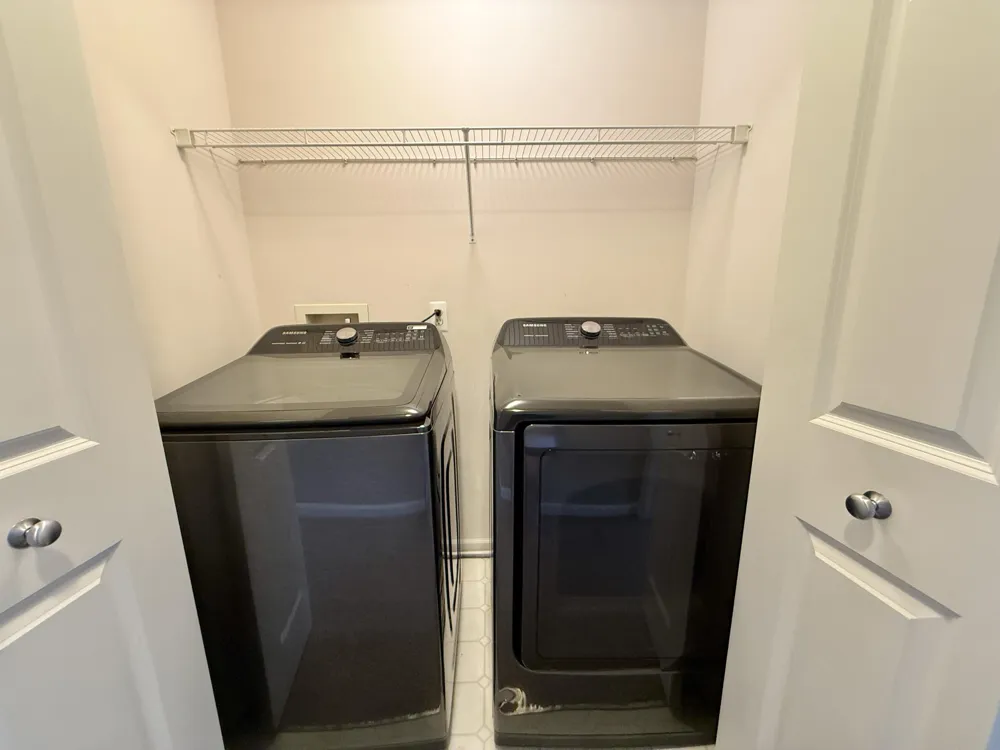 2737 Barclay Way Ann Arbor, MI 48105