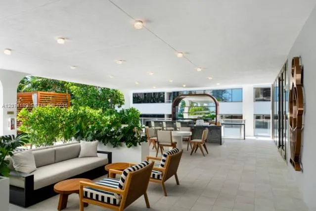 2678 Tigertail Ave #302 Miami, FL 33133