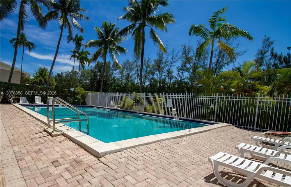 3660 NE 166th St #705 North Miami Beach, FL 33160