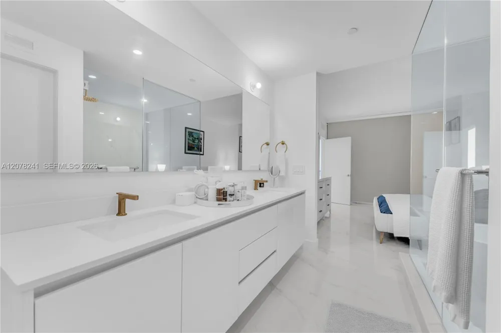 700 NE 24th Street #1405 Miami, FL 33137
