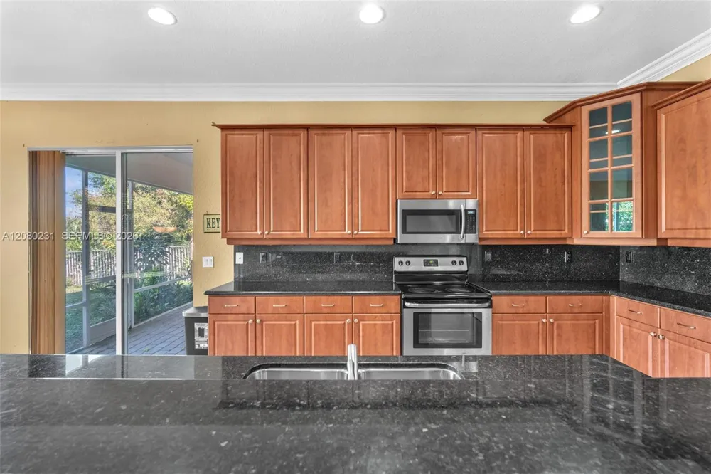 9345 Madewood Ct West Palm Beach, FL 33411
