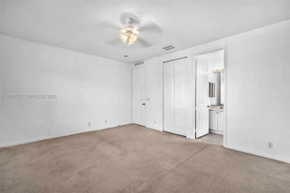 9345 Madewood Ct West Palm Beach, FL 33411