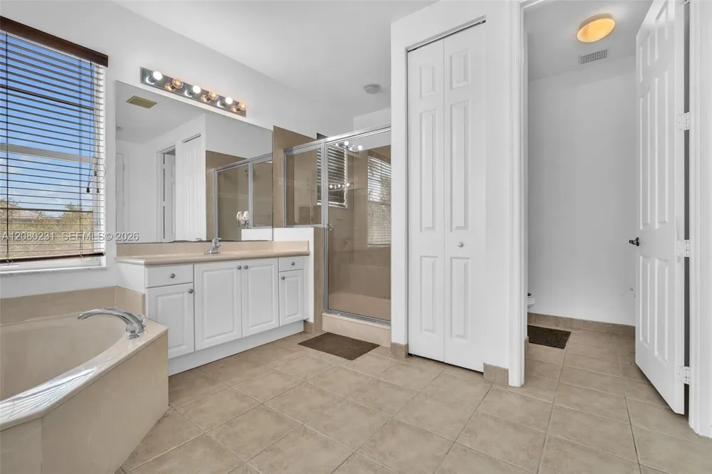 9345 Madewood Ct West Palm Beach, FL 33411