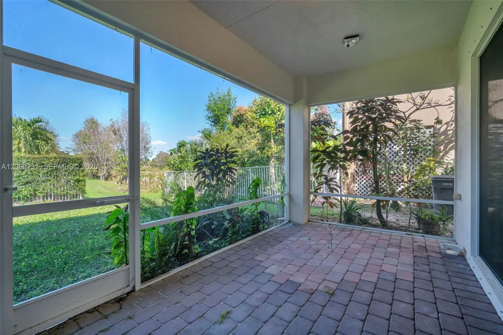 9345 Madewood Ct West Palm Beach, FL 33411