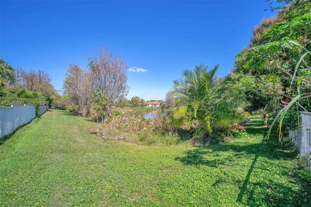 9345 Madewood Ct West Palm Beach, FL 33411