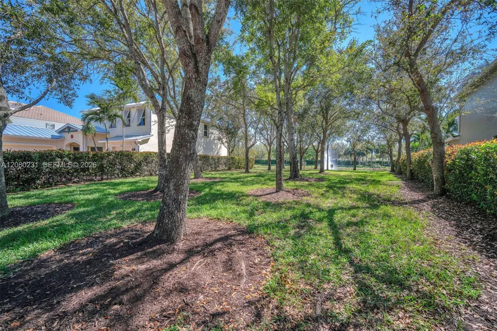 9345 Madewood Ct West Palm Beach, FL 33411