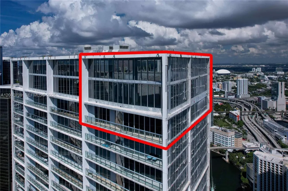 465 Brickell Ave #PH5701 Miami, FL 33131