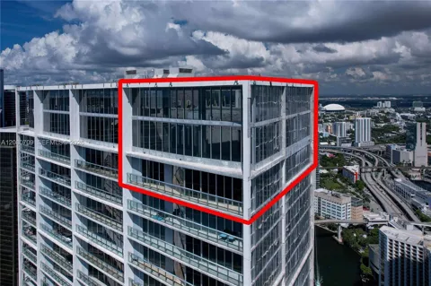 465 Brickell Ave #PH5701