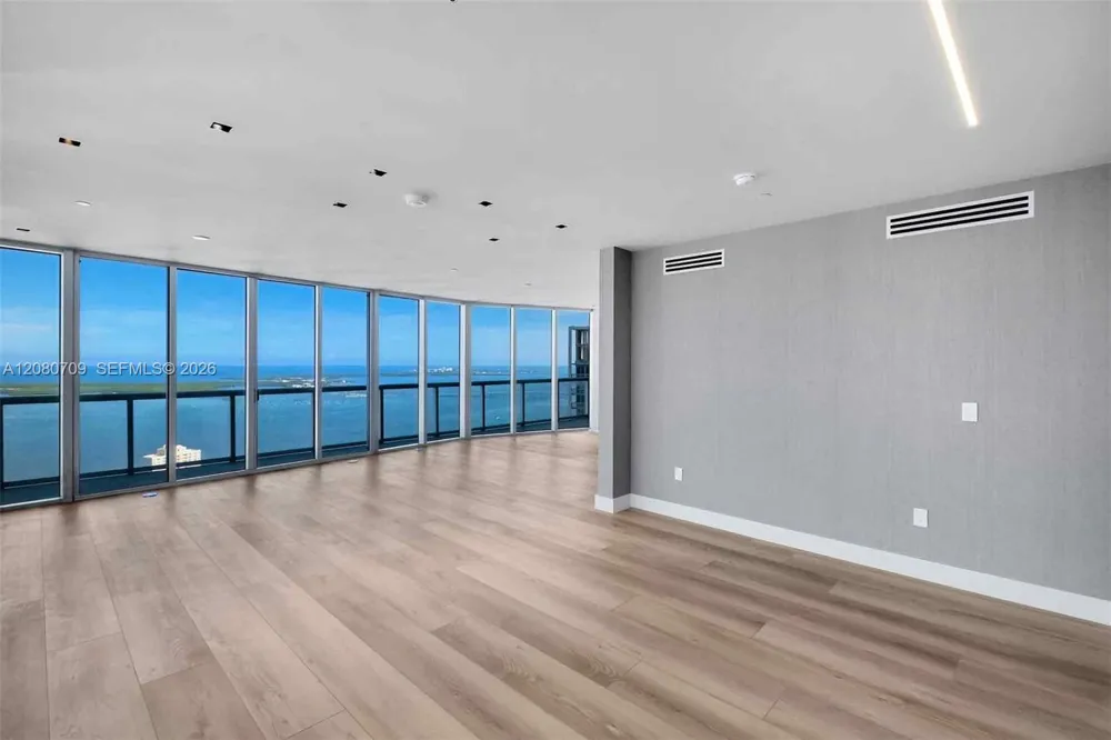 465 Brickell Ave #PH5701 Miami, FL 33131