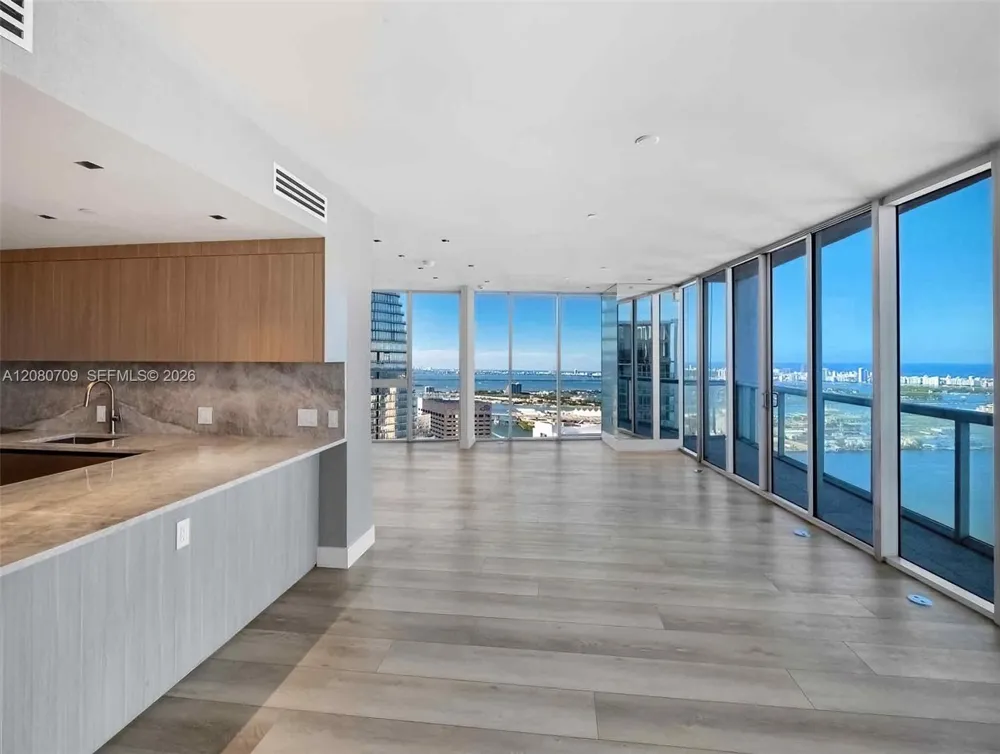 465 Brickell Ave #PH5701 Miami, FL 33131