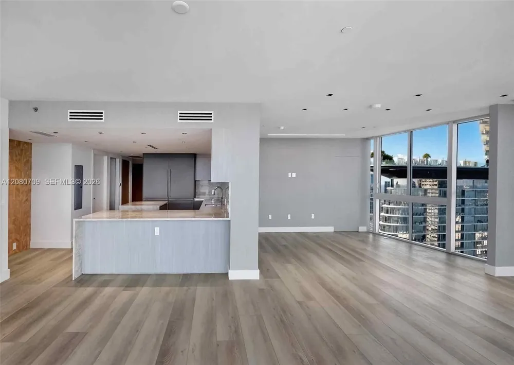 465 Brickell Ave #PH5701 Miami, FL 33131