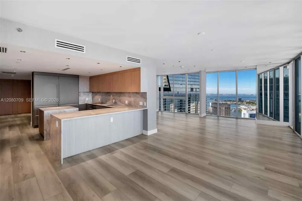 465 Brickell Ave #PH5701 Miami, FL 33131