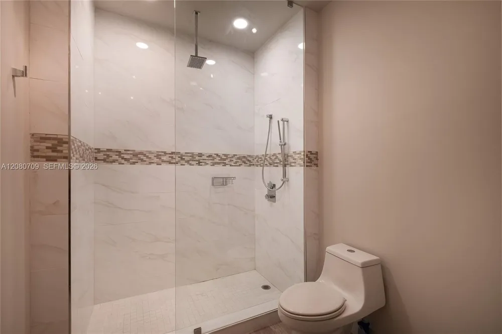 465 Brickell Ave #PH5701 Miami, FL 33131