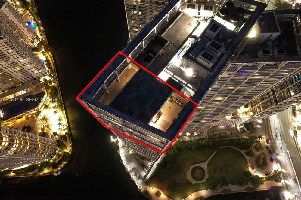 465 Brickell Ave #PH5701 Miami, FL 33131