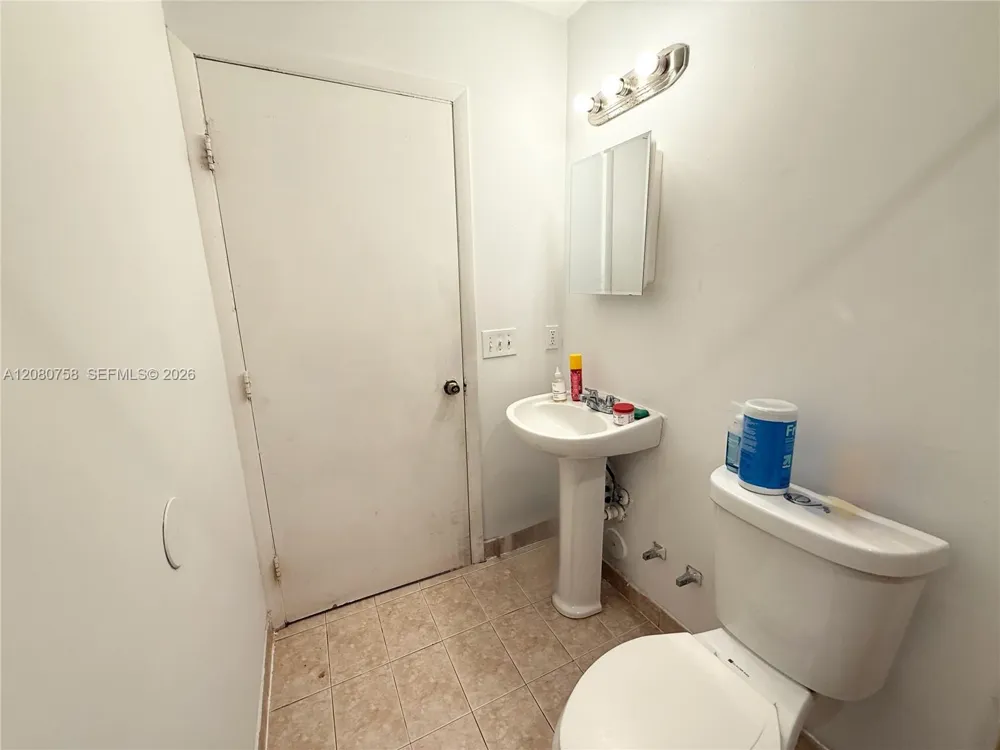 759 NW 70th St #2 Miami, FL 33150