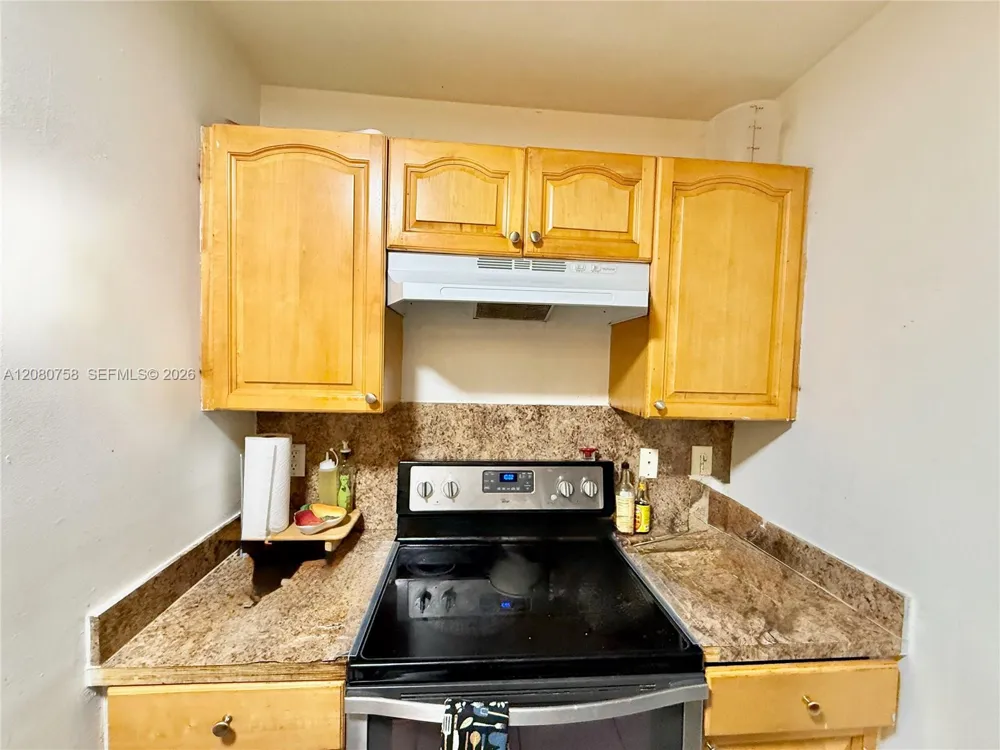 759 NW 70th St #2 Miami, FL 33150