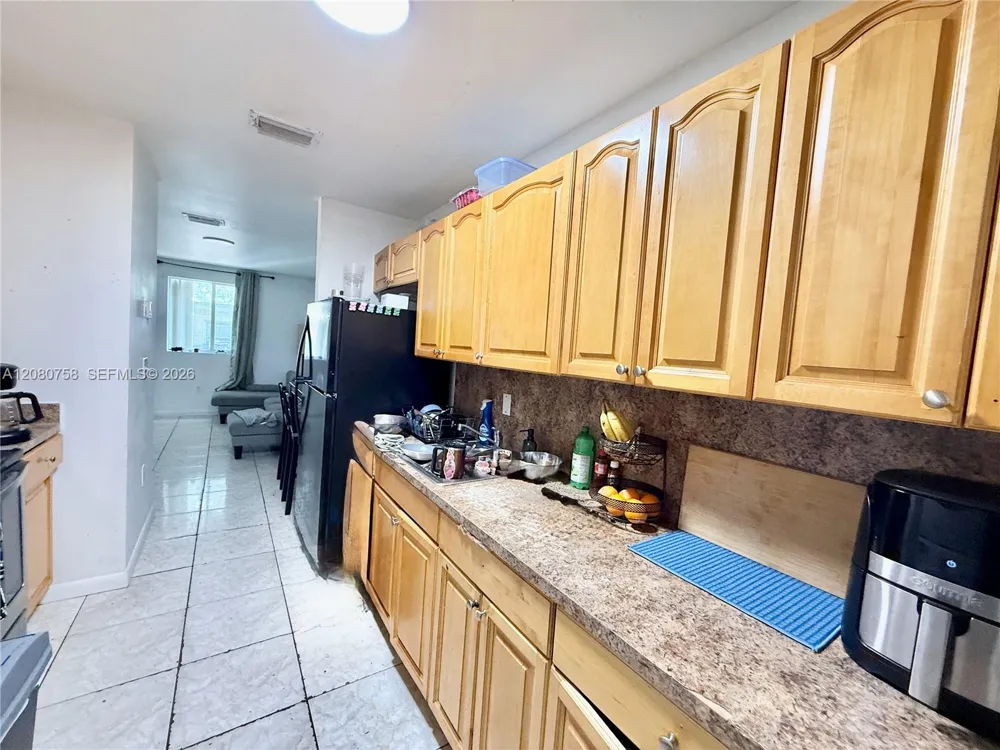 759 NW 70th St #2 Miami, FL 33150