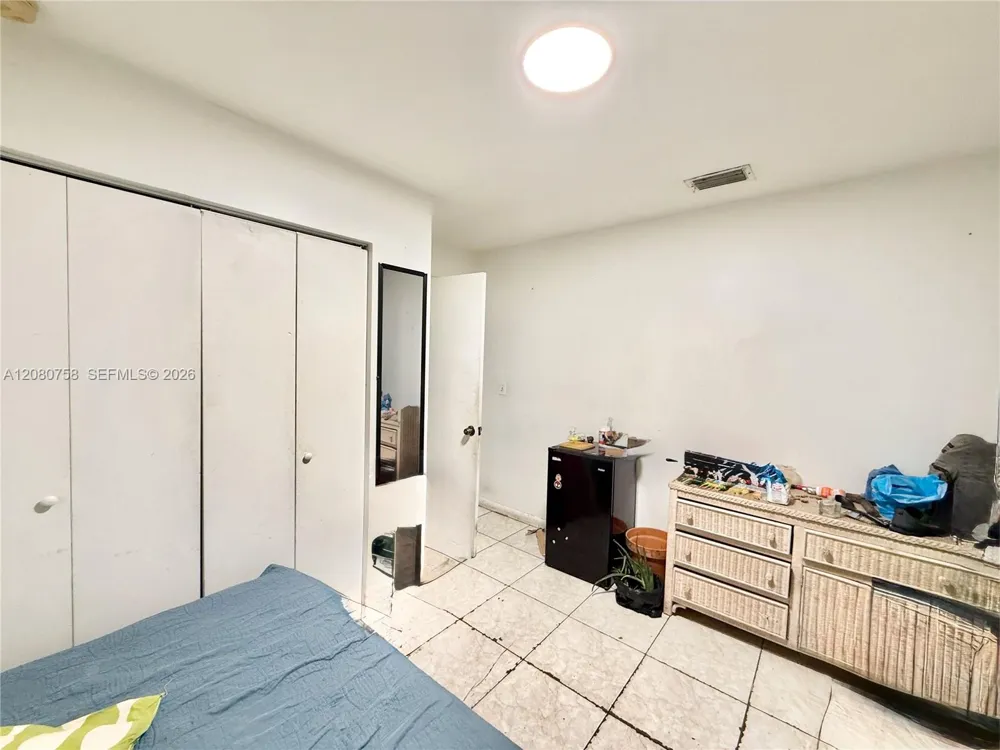 759 NW 70th St #2 Miami, FL 33150