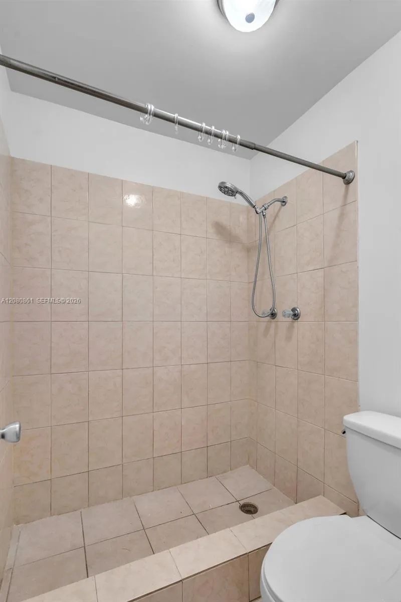 6112 SW 3rd St #2 Margate, FL 33068