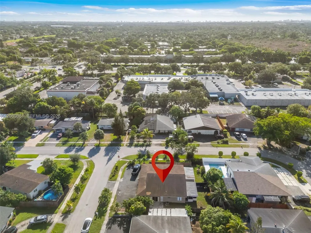 6112 SW 3rd St #2 Margate, FL 33068