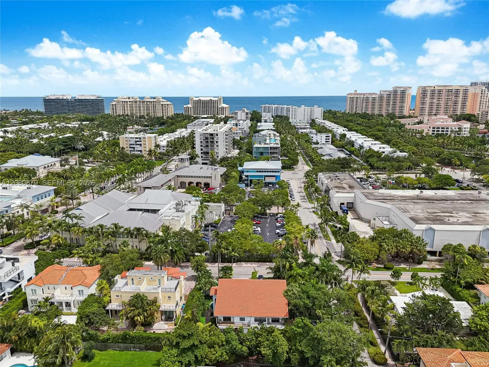 596 Fernwood Rd #B Key Biscayne, FL 33149