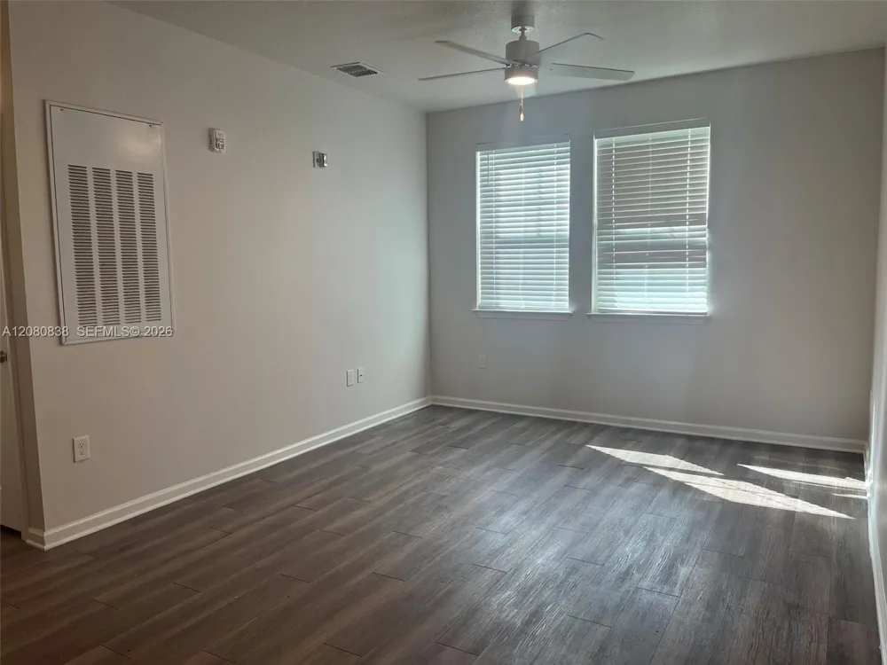 821 E Magnolia Drive #1113 Tallahassee, FL 32301