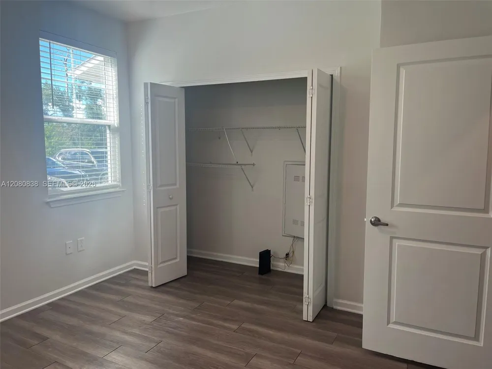821 E Magnolia Drive #1113 Tallahassee, FL 32301