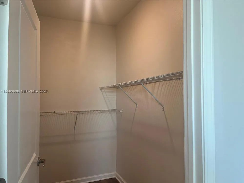 821 E Magnolia Drive #1113 Tallahassee, FL 32301
