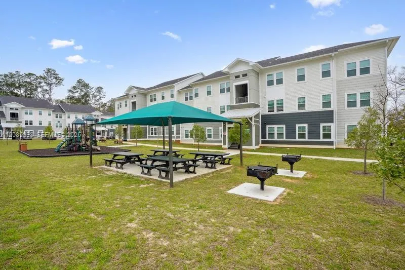 821 E Magnolia Drive #1113 Tallahassee, FL 32301