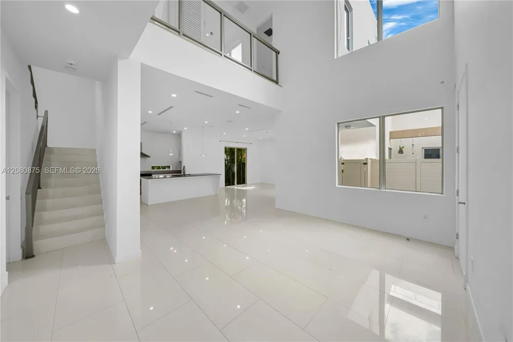 3253 Mcdonald St #3253 Miami, FL 33133