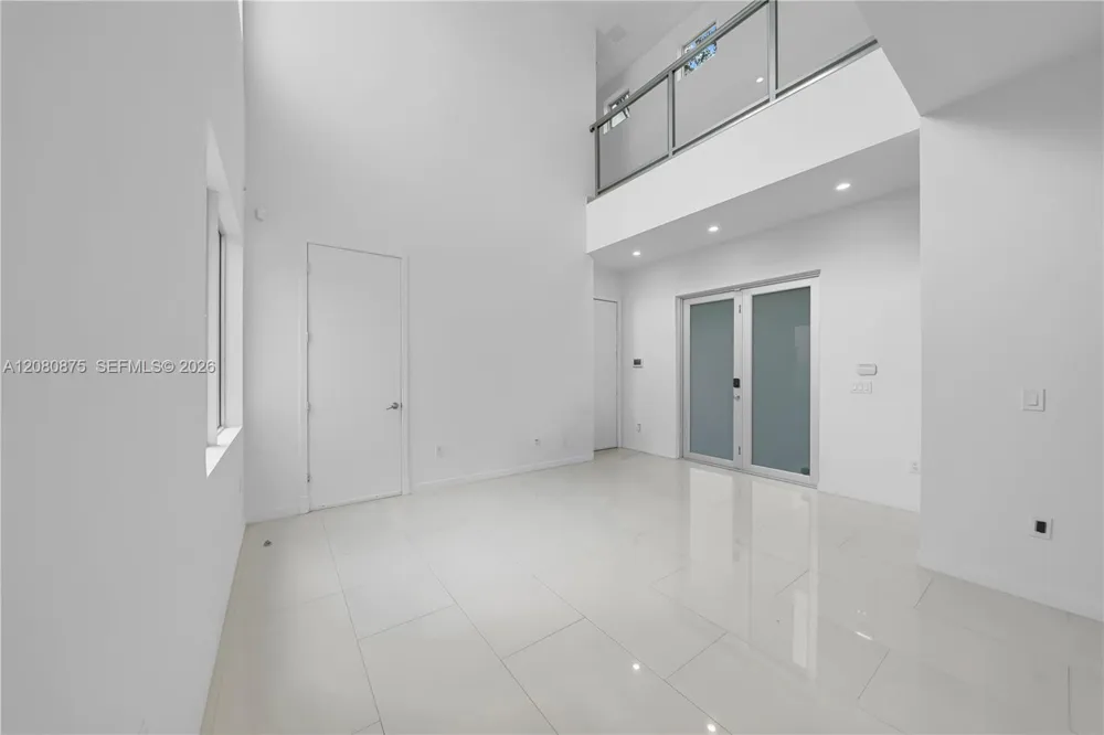 3253 Mcdonald St #3253 Miami, FL 33133