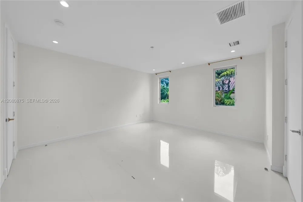 3253 Mcdonald St #3253 Miami, FL 33133