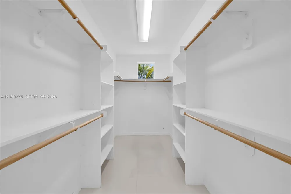 3253 Mcdonald St #3253 Miami, FL 33133