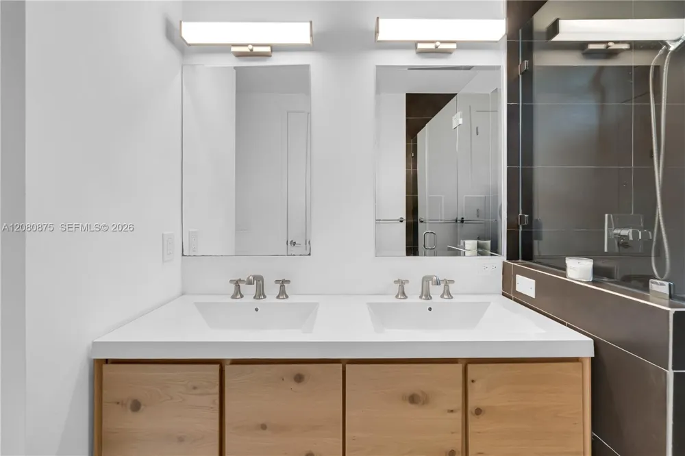 3253 Mcdonald St #3253 Miami, FL 33133