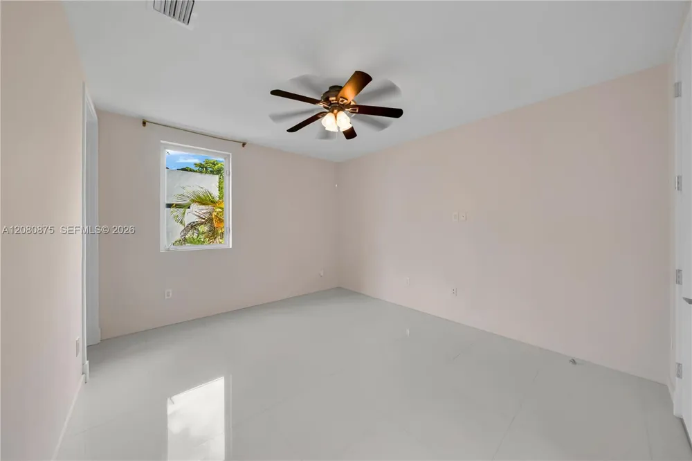 3253 Mcdonald St #3253 Miami, FL 33133