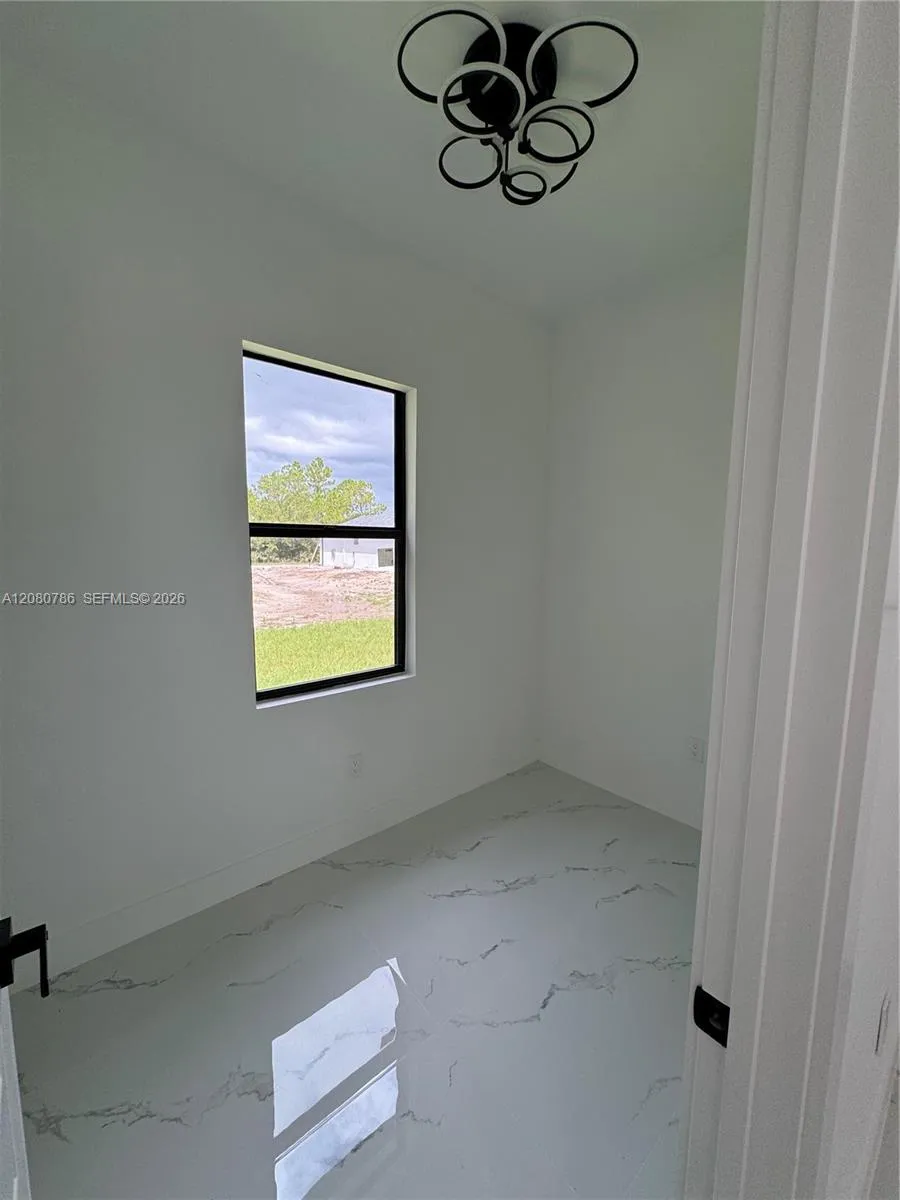 842 Nina Ave Lehigh Acres, FL 33974