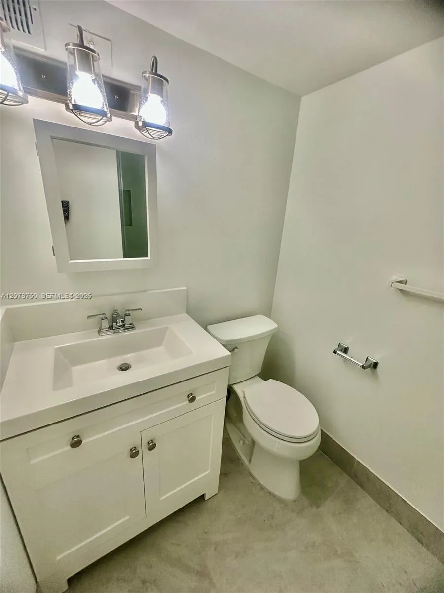 200 Leslie Dr #1023 Hallandale Beach, FL 33009