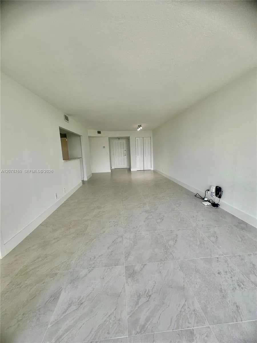 200 Leslie Dr #1023 Hallandale Beach, FL 33009