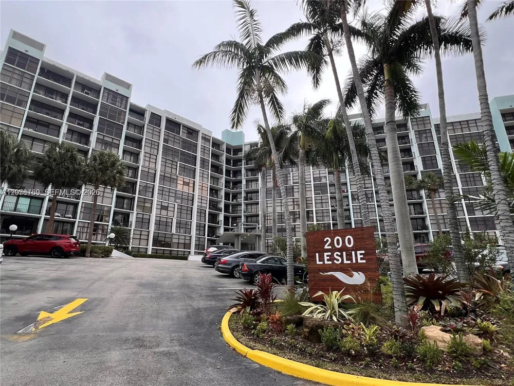 200 Leslie Dr #1023 Hallandale Beach, FL 33009