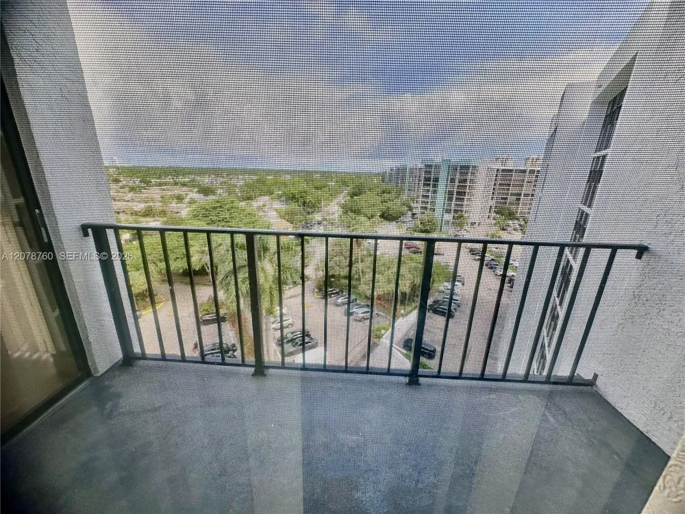 200 Leslie Dr #1023 Hallandale Beach, FL 33009