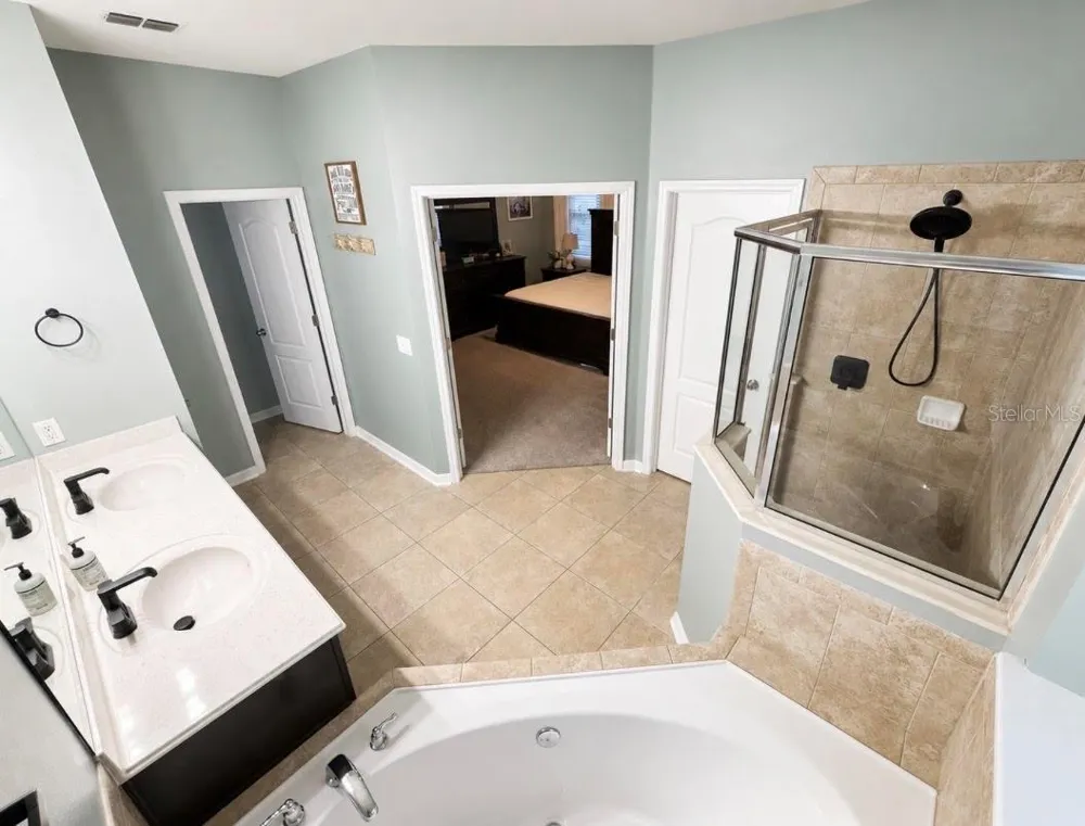 1518 RHODESWELL LANE Dover, FL 33527