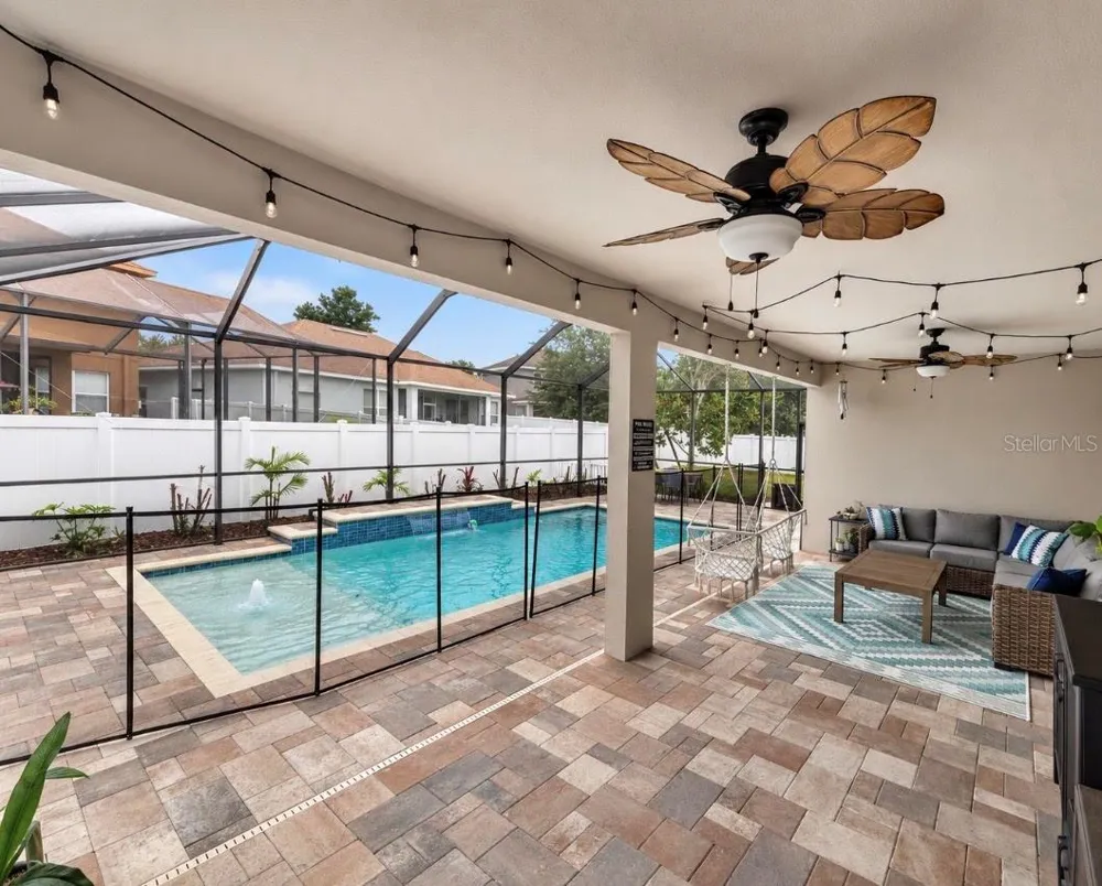 1518 RHODESWELL LANE Dover, FL 33527