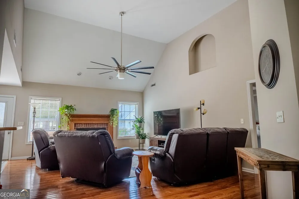 103 T J Harris DR Jenkinsburg, GA 30234