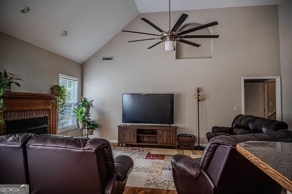 103 T J Harris DR Jenkinsburg, GA 30234